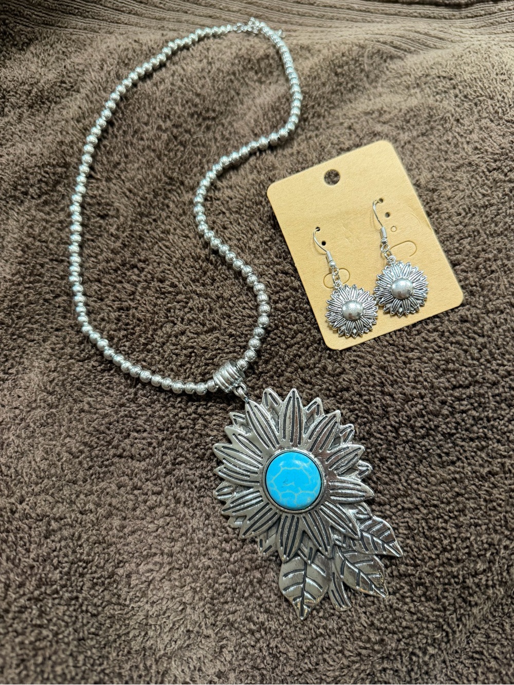 Turquoise Center Silver Sunflower Pendant Necklace and Earrings - Women Jewelry